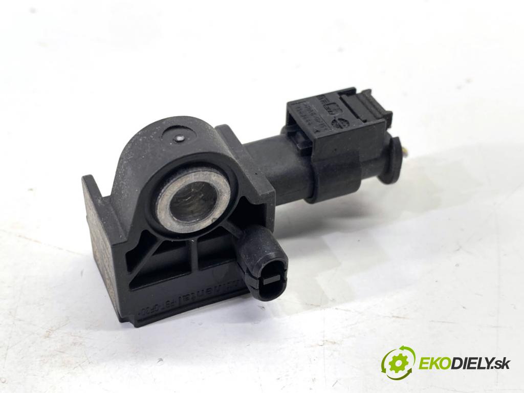 SKODA SUPERB III Kombi 2020 160 kW 1.4 TSI iV 1395 Snímač nárazu 5Q0907651 (Snímač nárazu)