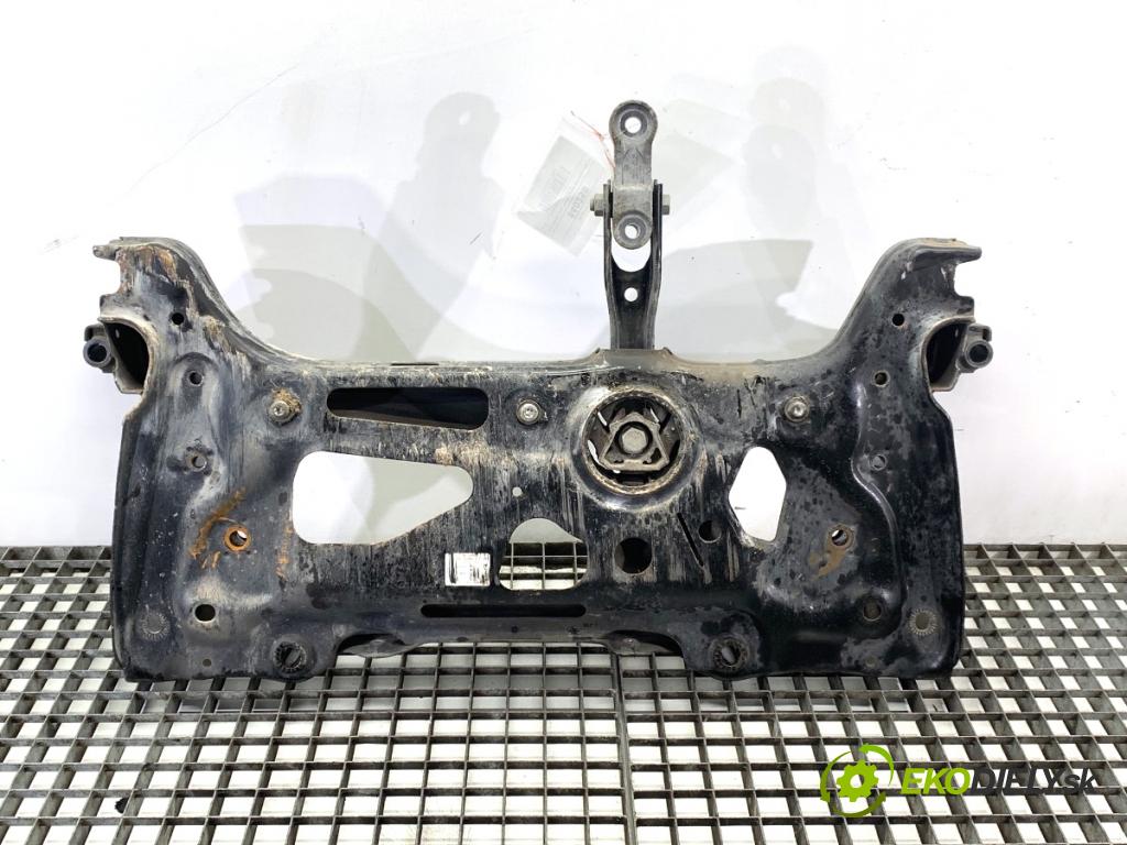 SKODA SUPERB III Kombi 2020 160 kW 1.4 TSI iV 1395 výztuha pod motor  (Přední výztuha)