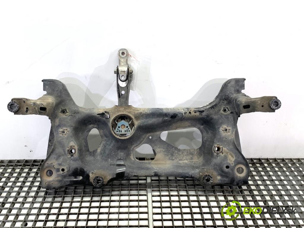 SKODA SUPERB III Kombi 2020 160 kW 1.4 TSI iV 1395 výztuha pod motor  (Přední výztuha)