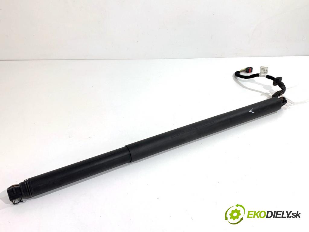 SKODA SUPERB III Kombi 2020 160 kW 1.4 TSI iV 1395 teleskop Teleskop dveří pravý 3V9827851B