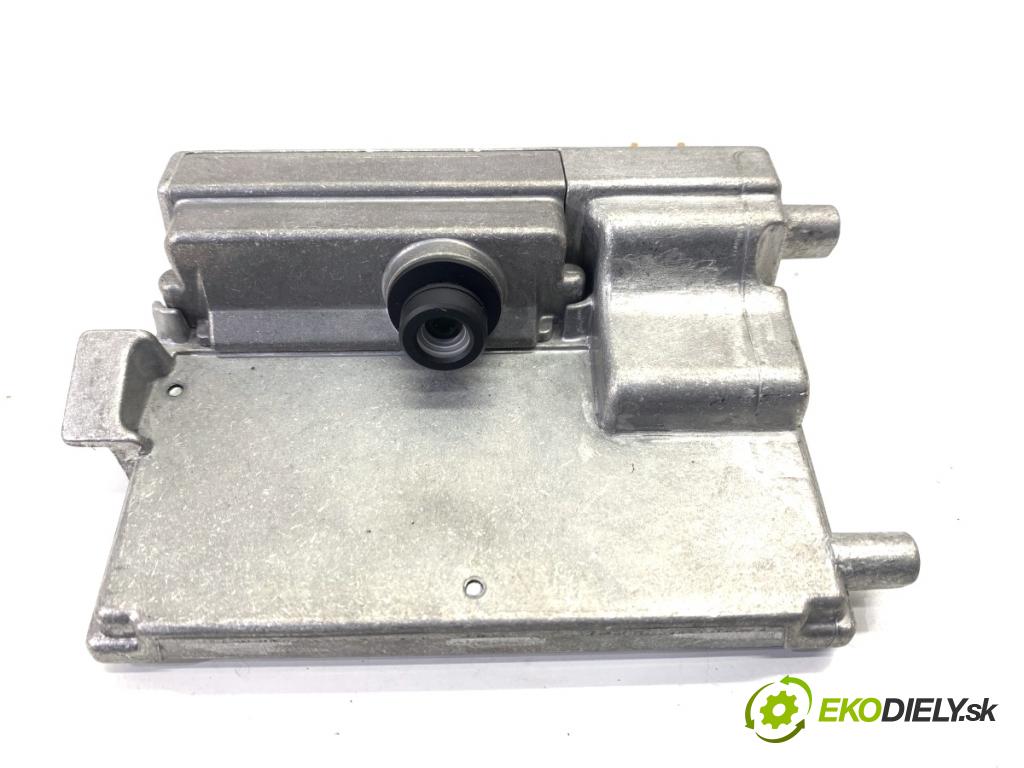 SKODA SUPERB III Kombi 2020 160 kW 1.4 TSI iV 1395 KAMERA okna PŘEDNÍ 2Q0980653