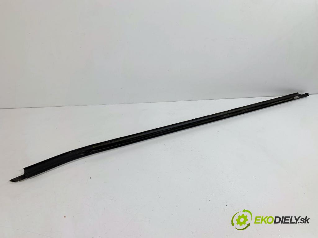 SKODA SUPERB III Kombi 2020 160 kW 1.4 TSI iV 1395 Lišta Sbírání: predný ľavy 3V0837475C