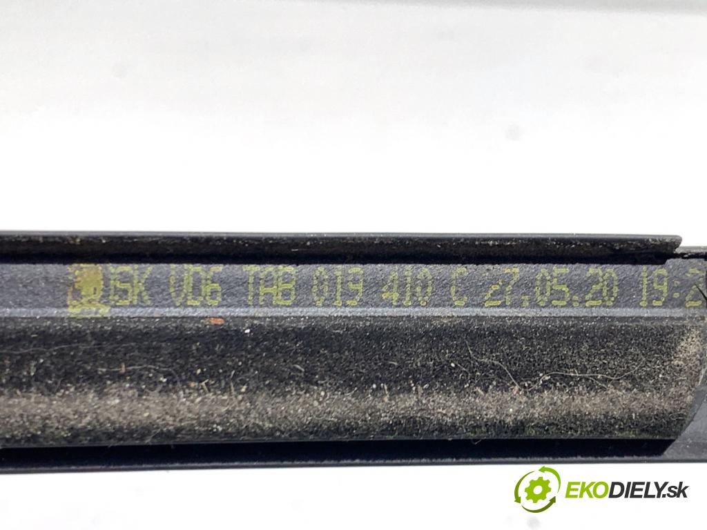 SKODA SUPERB III Kombi 2020 160 kW 1.4 TSI iV 1395 Lišta Sbírání: zad ľavy 3V9839476F