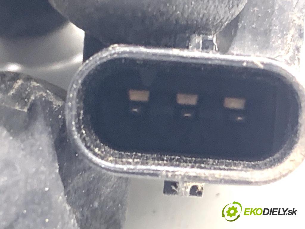 SKODA SUPERB III Kombi 2020 160 kW 1.4 TSI iV 1395 Snímač PDC 5Q0919275C