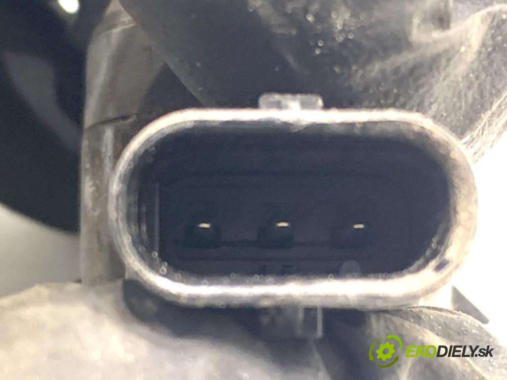 SKODA SUPERB III Kombi 2020 160 kW 1.4 TSI iV 1395 snímač PDC 5Q0919275B