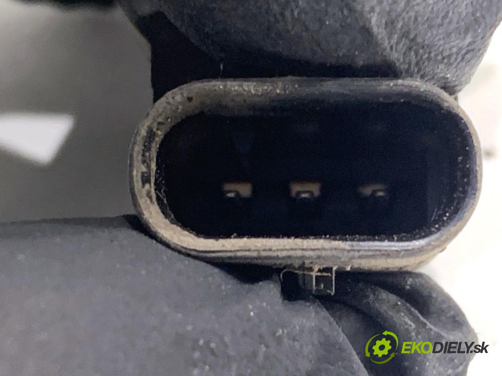 SKODA SUPERB III Kombi 2020 160 kW 1.4 TSI iV 1395 Snímač PDC 5Q0919275C