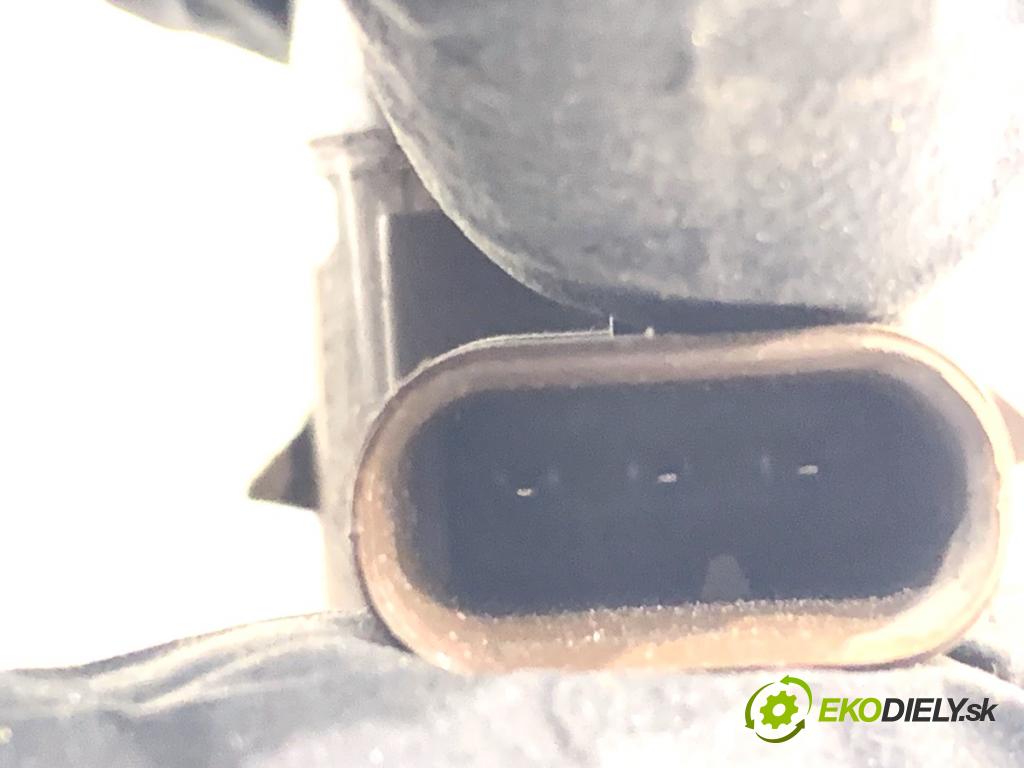 SKODA SUPERB III Kombi 2020 160 kW 1.4 TSI iV 1395 Snímač PDC 5Q0919297B