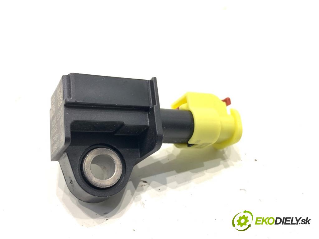 SKODA SUPERB III Kombi 2020 160 kW 1.4 TSI iV 1395 Snímač nárazu 5Q0959651B (Snímač nárazu)