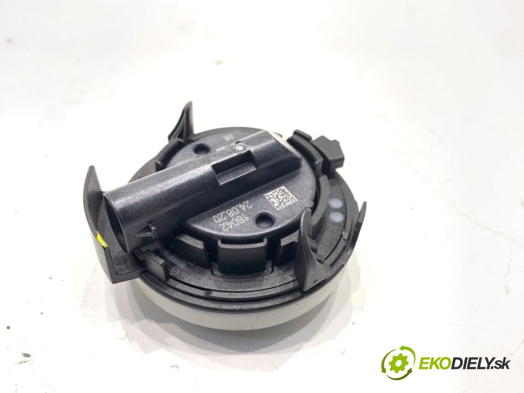 SKODA SUPERB III Kombi 2020 160 kW 1.4 TSI iV 1395 Snímač nárazu 5Q0959354A (Snímač nárazu)