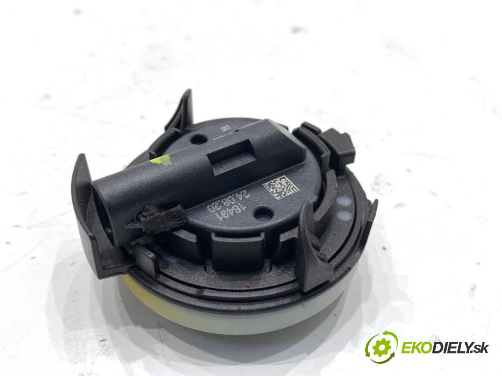 SKODA SUPERB III Kombi 2020 160 kW 1.4 TSI iV 1395 Snímač nárazu 5Q0959354A (Snímač nárazu)