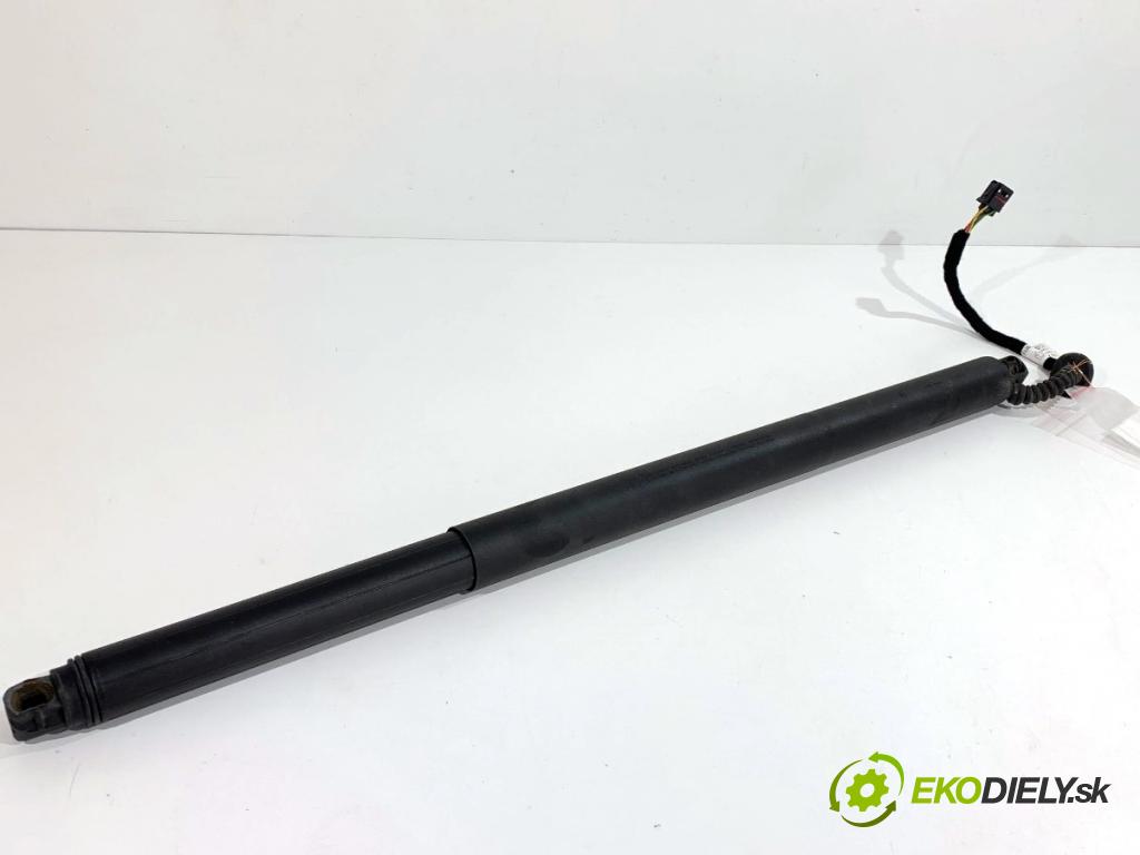 SKODA SUPERB III Kombi 2020 160 kW 1.4 TSI iV 1395 teleskop Teleskop dveří levý 3V9827852B