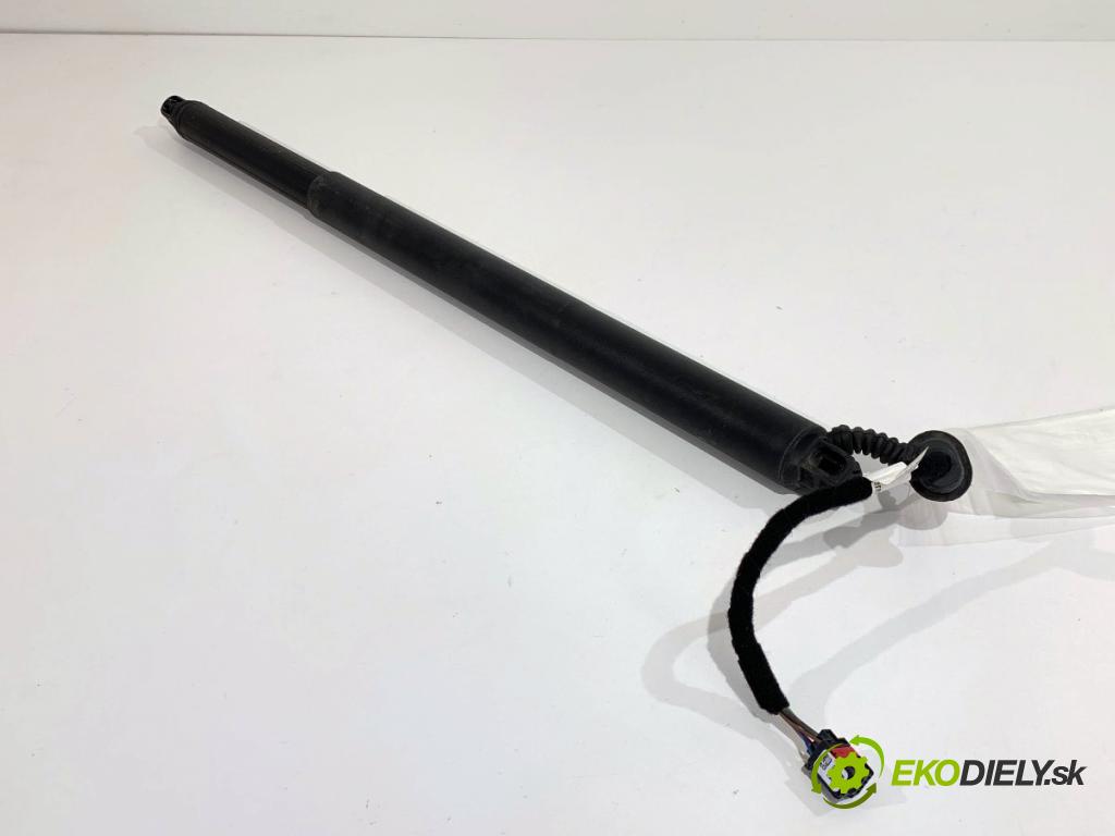 SKODA SUPERB III Kombi 2020 160 kW 1.4 TSI iV 1395 teleskop Teleskop dveří levý 3V9827852B