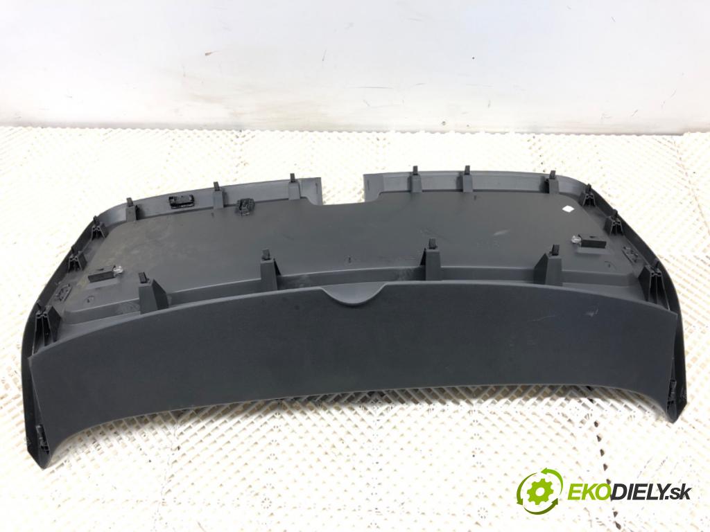 SKODA SUPERB III Kombi 2020 160 kW 1.4 TSI iV 1395 tapacír dverí kufra 3V9867975 3V9867605