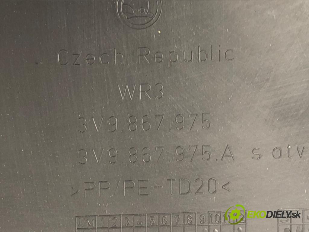 SKODA SUPERB III Kombi 2020 160 kW 1.4 TSI iV 1395 tapacír dverí kufra 3V9867975 3V9867605