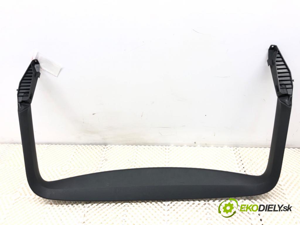 SKODA SUPERB III Kombi 2020 160 kW 1.4 TSI iV 1395 tapacír dverí kufra 3V9867975 3V9867605