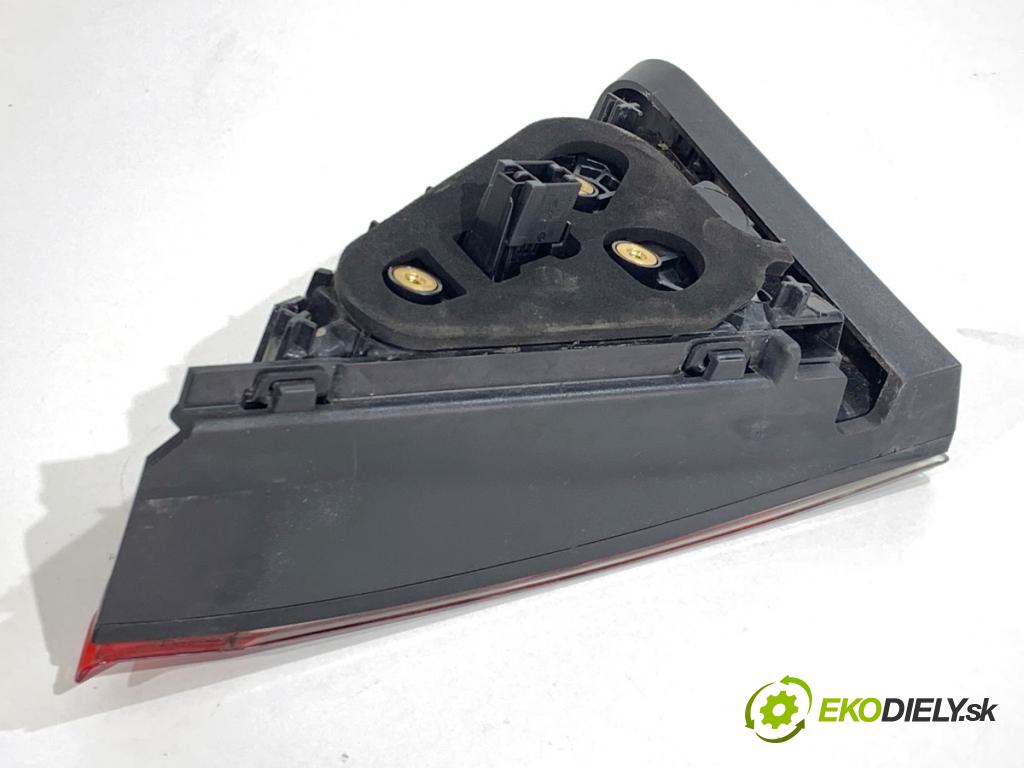 SKODA SUPERB III Kombi 2020 160 kW 1.4 TSI iV 1395 Svetlo ľavy zad vnútorná 3V9945307H