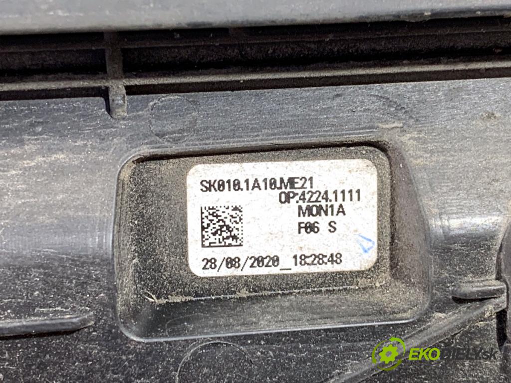 SKODA SUPERB III Kombi 2020 160 kW 1.4 TSI iV 1395 Lišta Dvere ľavy zad 3V0854949