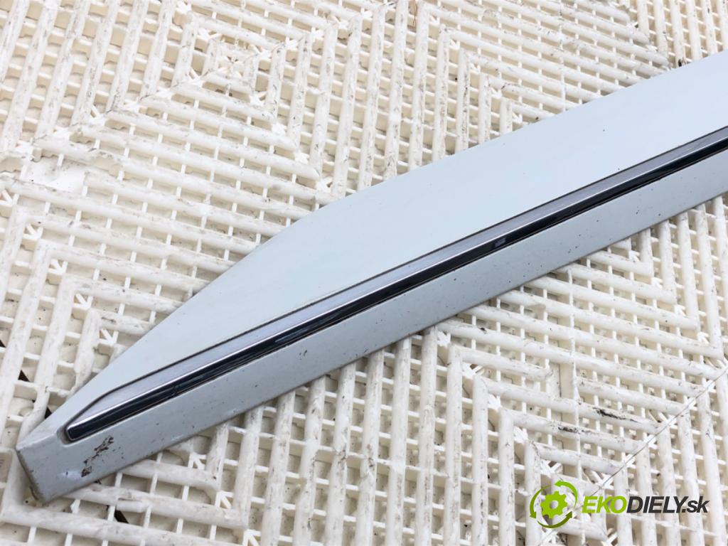 SKODA SUPERB III Kombi 2020 160 kW 1.4 TSI iV 1395 Lišta Dvere pravy predný