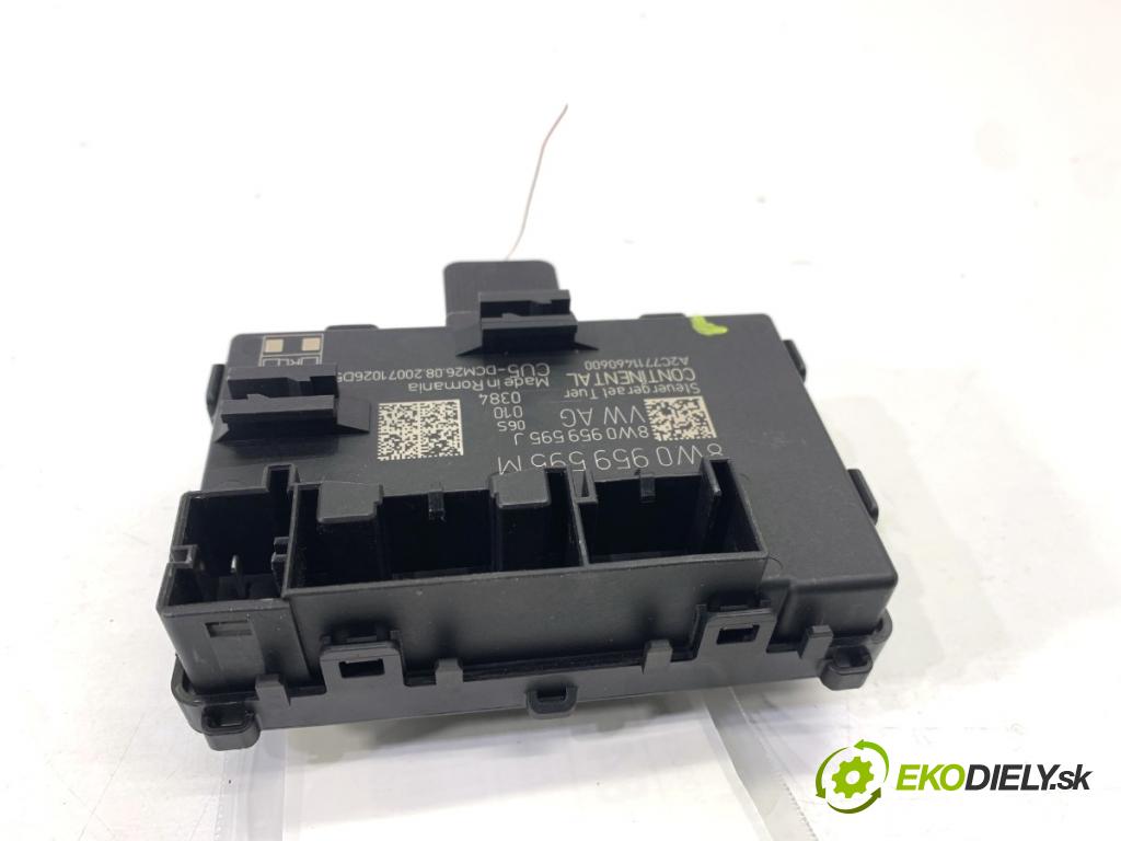 SKODA SUPERB III Kombi 2020 160 kW 1.4 TSI iV 1395 modul dveře zadní část pravý 8W0959595M