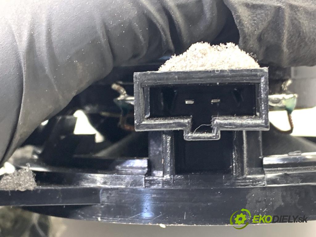 SKODA SUPERB III Kombi 2020 160 kW 1.4 TSI iV 1395 reproduktor 3V0035411E