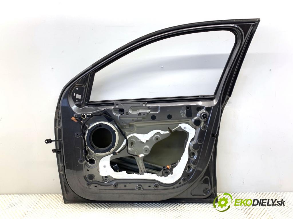 PEUGEOT 308 II liftback 2020 96 kW 1.2 THP 130 1199 dveře pravý přední část EVLC