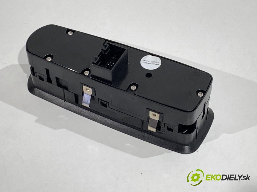 PORSCHE PANAMERA liftback 2010 294 kW 4.8 4S 4806 Prepínač okien  (Prepínacie páčky pod volantom)