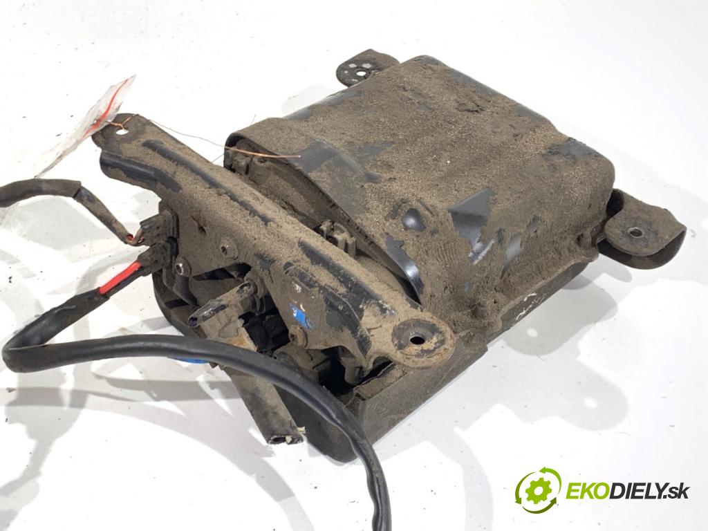 PORSCHE PANAMERA liftback 2010 294 kW 4.8 4S 4806 Pumpa nápravy 97035815111