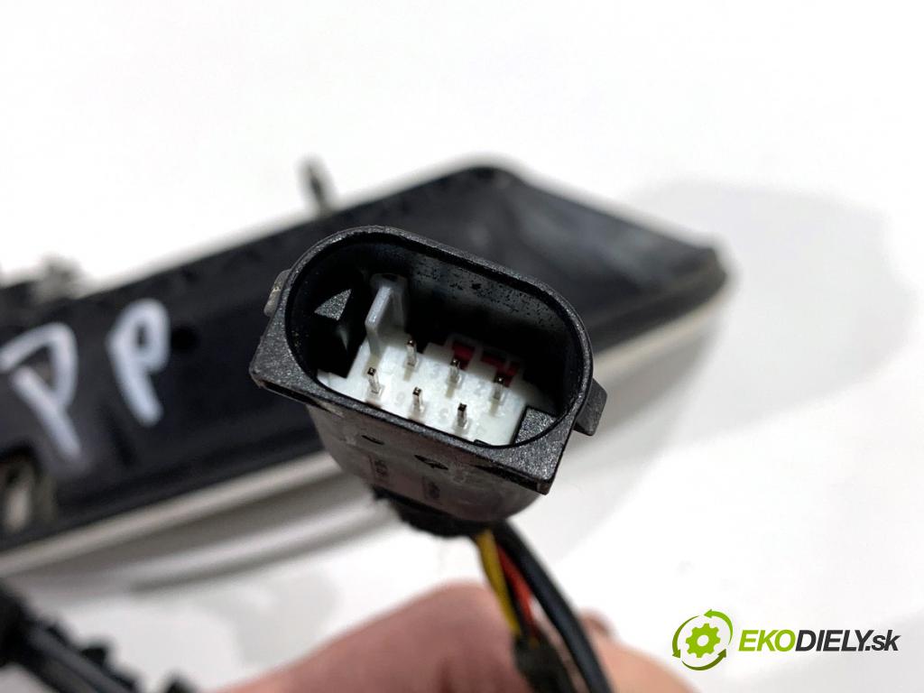 PORSCHE PANAMERA liftback 2010 294 kW 4.8 4S 4806 klika vnejší pravý přední část 97053706401