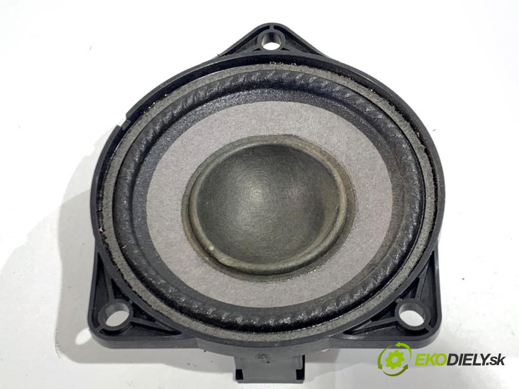 PORSCHE PANAMERA liftback 2010 294 kW 4.8 4S 4806 reproduktory 7PP035454E 7PP035710B