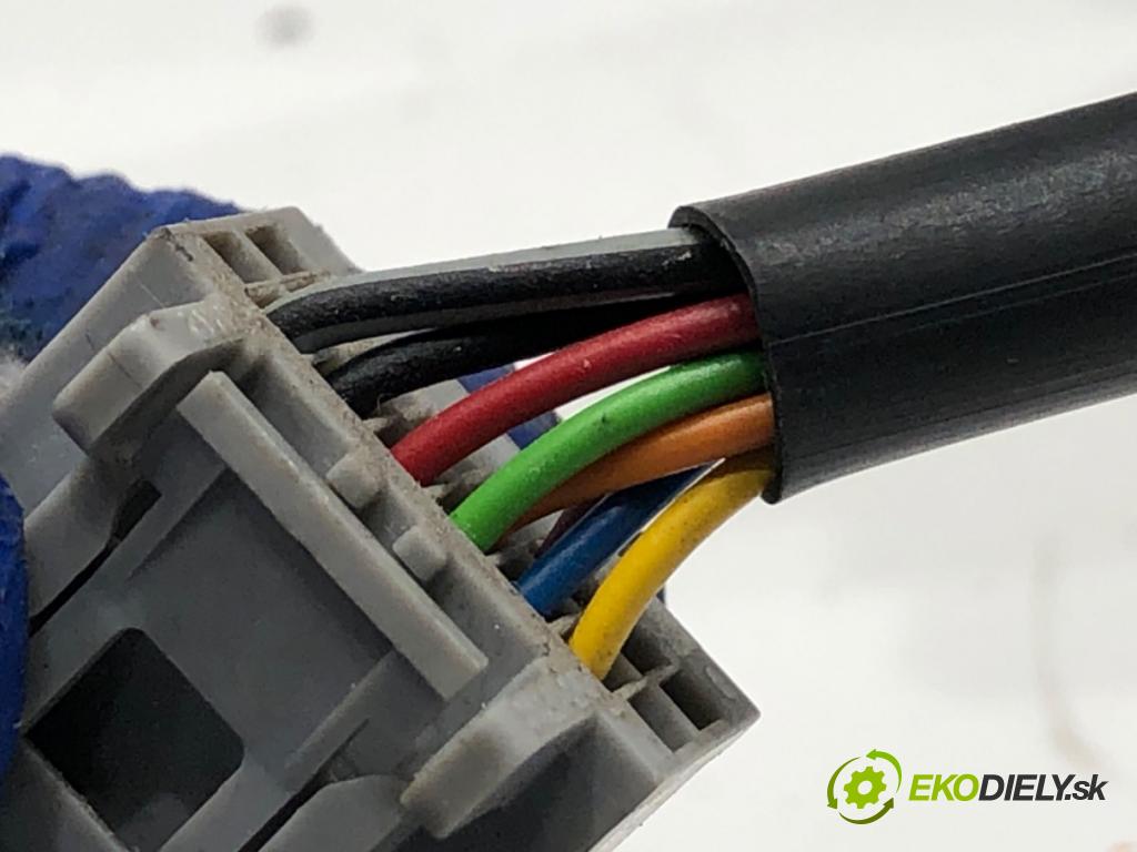 FORD MONDEO MK4 Kombi 2007 92 kW 1.8 TDCi 1753 zpětné zrcátko levý