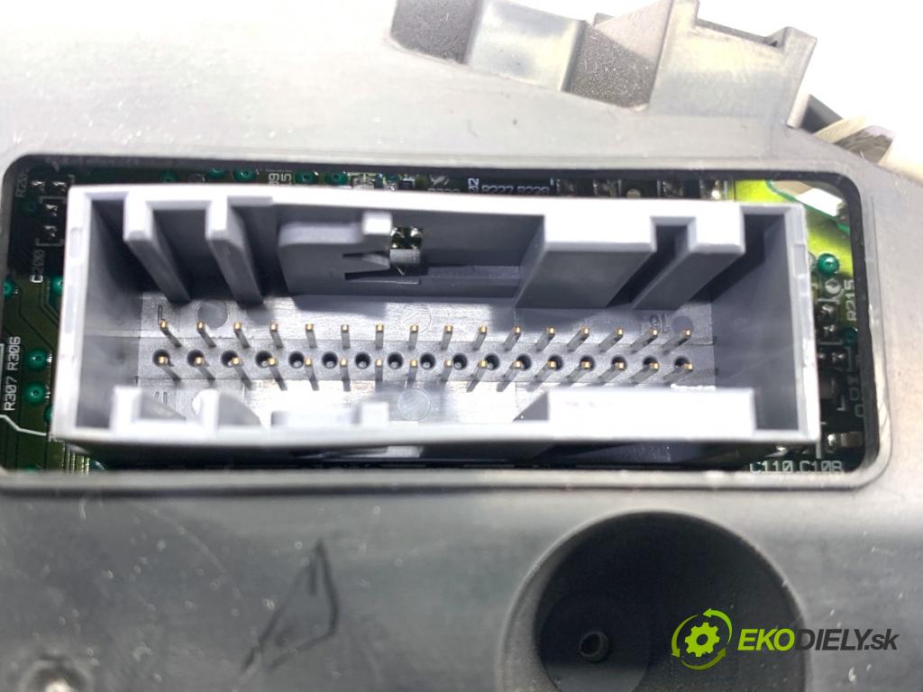 FORD MONDEO MK4 Kombi 2007 92 kW 1.8 TDCi 1753 Prístrojovka 6M2T-10849-CN (Prístrojová doska)