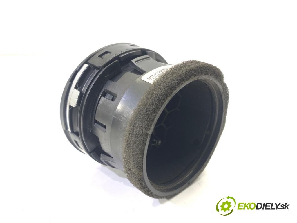 FORD MONDEO MK4 Kombi 2007 92 kW 1.8 TDCi 1753 mří topení přední část 6M21-U018B09-ADW