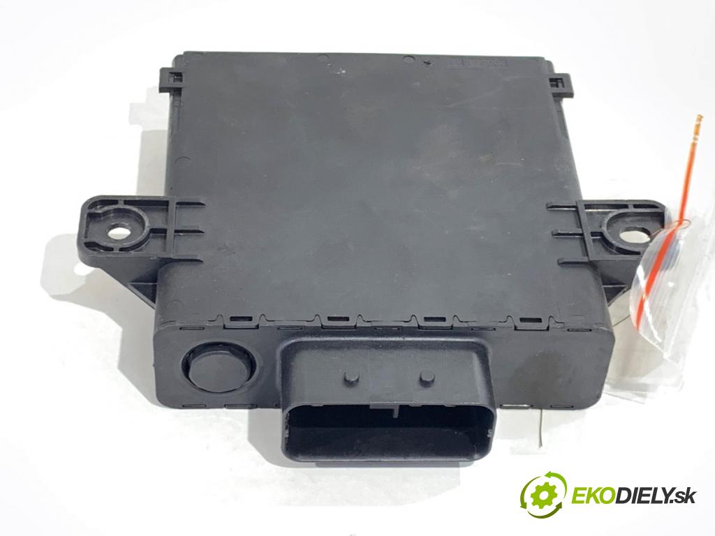 PORSCHE PANAMERA liftback 2010 294 kW 4.8 4S 4806 modul řídící jednotka NAPĚTÍ: 7PP959663B