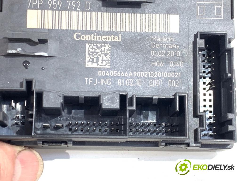 PORSCHE PANAMERA liftback 2010 294 kW 4.8 4S 4806 modul dveře přední část pravý 7PP959792D