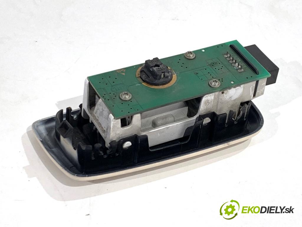 PORSCHE PANAMERA liftback 2010 294 kW 4.8 4S 4806 světlo stropní zadní část 97063206202