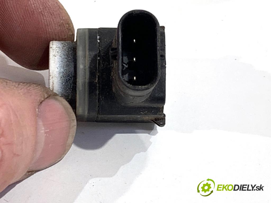 PORSCHE PANAMERA liftback 2010 294 kW 4.8 4S 4806 snímač PDC 3C0919275S