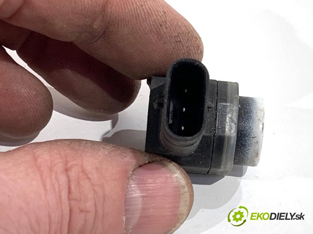 PORSCHE PANAMERA liftback 2010 294 kW 4.8 4S 4806 snímač PDC 3C0919275S