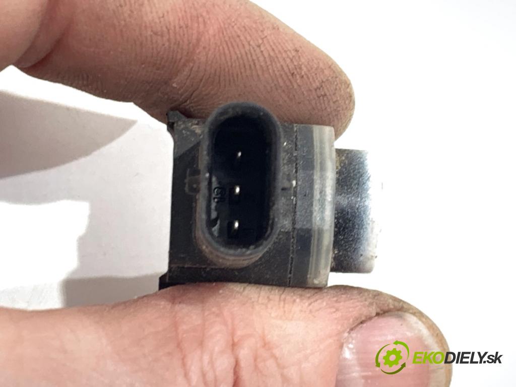 PORSCHE PANAMERA liftback 2010 294 kW 4.8 4S 4806 snímač PDC 3C0919275S