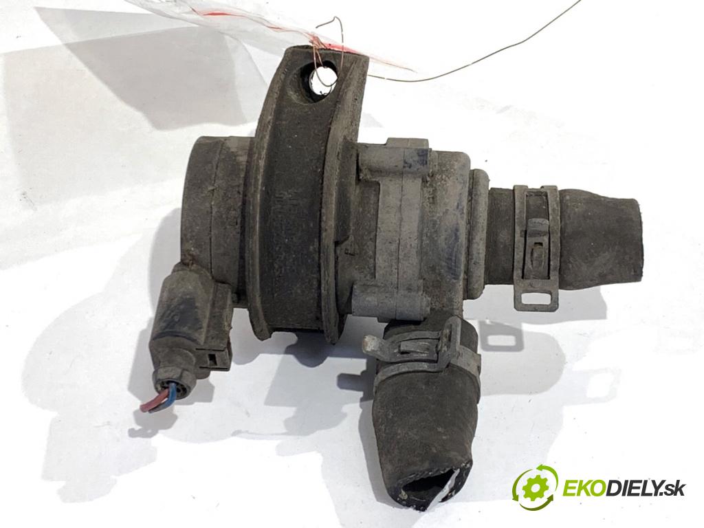 PORSCHE PANAMERA liftback 2010 294 kW 4.8 4S 4806 DALŠÍ: pumpa vody 7L0965561L (Vodní pumpa)