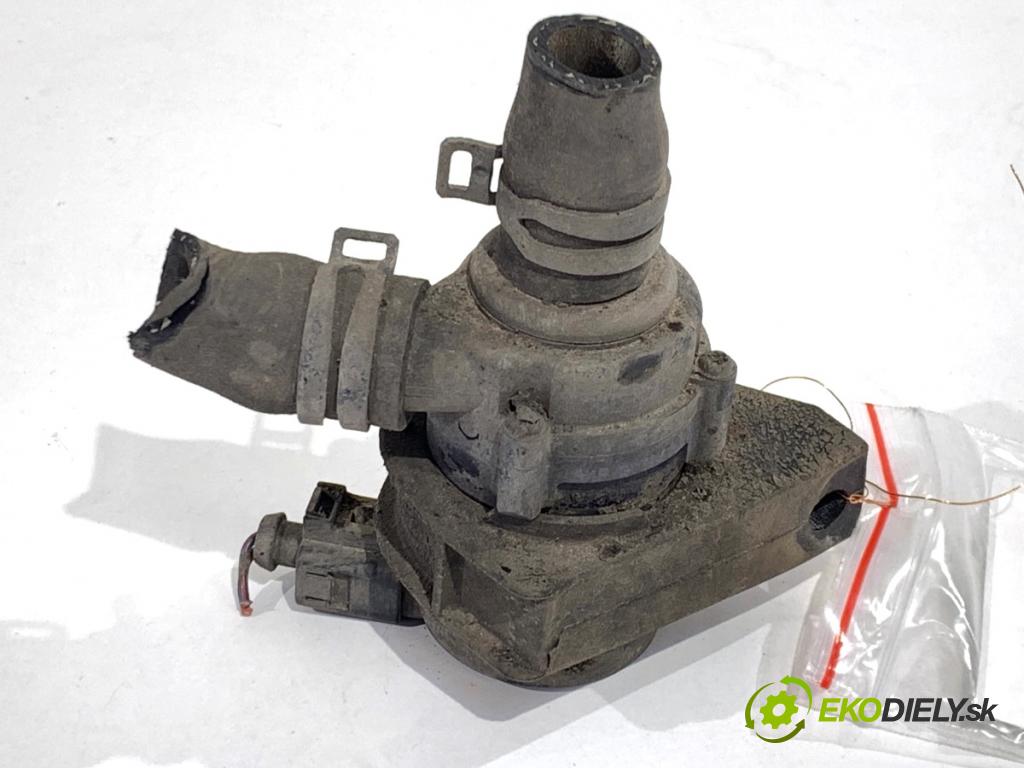 PORSCHE PANAMERA liftback 2010 294 kW 4.8 4S 4806 DALŠÍ: pumpa vody 7L0965561L (Vodní pumpa)