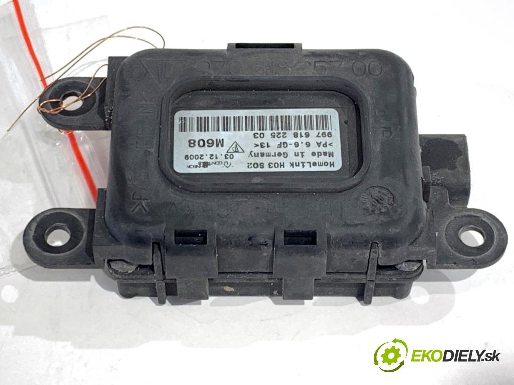 PORSCHE PANAMERA liftback 2010 294 kW 4.8 4S 4806 modul BRÁNY: HOMELINK 99761822503