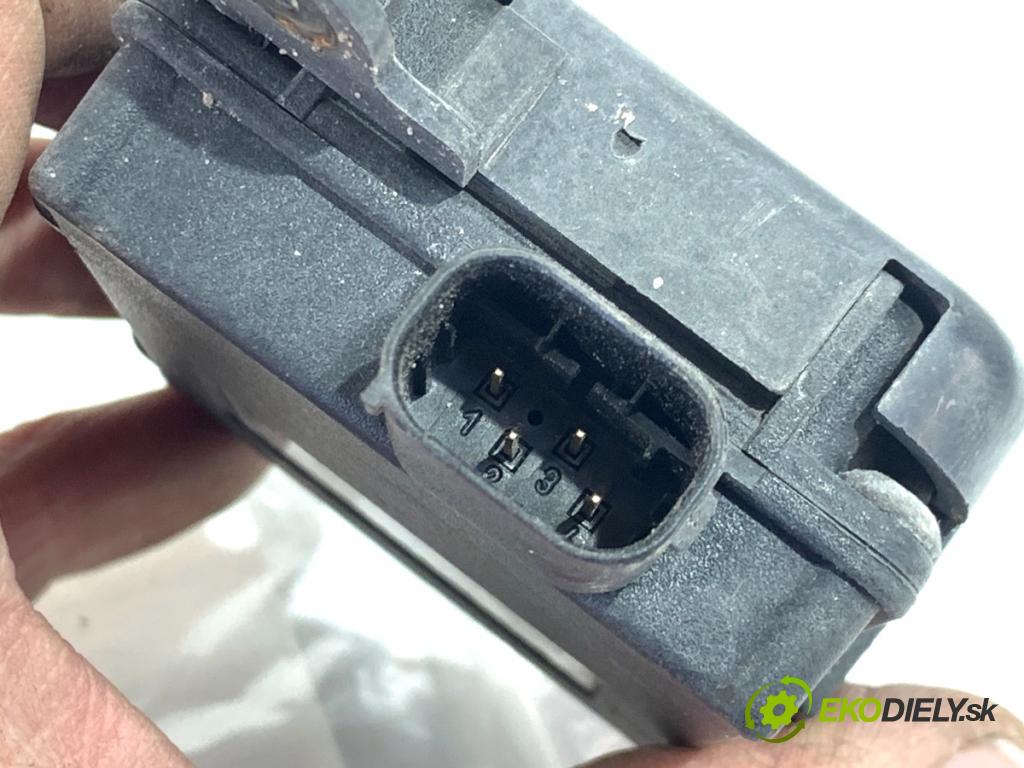 PORSCHE PANAMERA liftback 2010 294 kW 4.8 4S 4806 modul BRÁNY: HOMELINK 99761822503