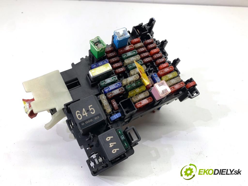 SKODA SUPERB III Kombi 2020 160 kW 1.4 TSI iV 1395 Skrinka poistková 5Q0937615C (Poistková skrinka)