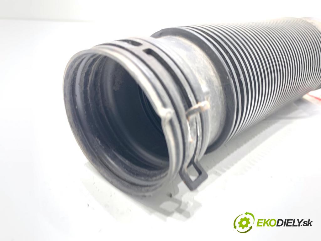 SKODA SUPERB III Kombi 2020 160 kW 1.4 TSI iV 1395 Rúra vzduchu 5Q0129618