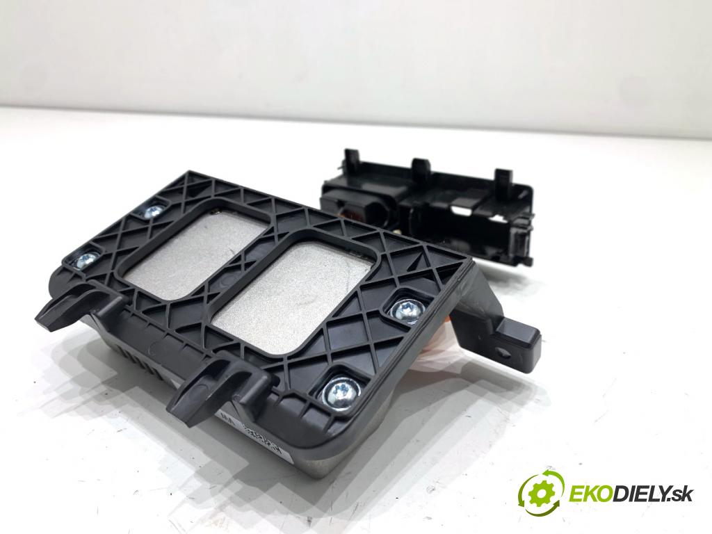 SKODA SUPERB III Kombi 2020 160 kW 1.4 TSI iV 1395 měnič NAPĚTÍ: 5Q0907155B