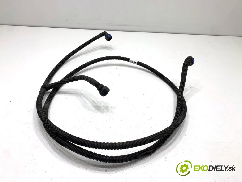 SKODA SUPERB III Kombi 2020 160 kW 1.4 TSI iV 1395 Rúrka ostrekovačov svetiel XENON 3V0955970E