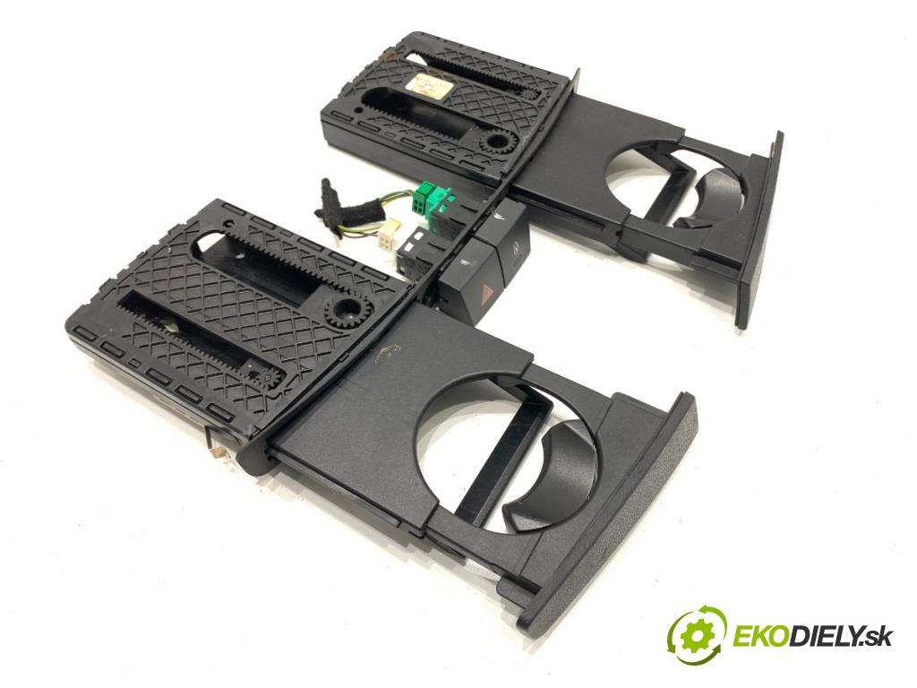 PEUGEOT 508 SW I Kombi 2017 133 kW 2.0 HDi 180 RXH 1997 držák na nápoje  (Držák nápojů)