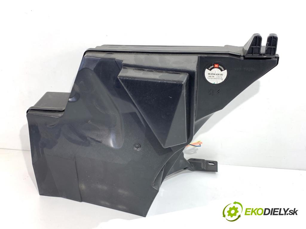 PEUGEOT 508 SW I Kombi 2017 133 kW 2.0 HDi 180 RXH 1997 subwoofer 9665442680 (Audio zařízení)