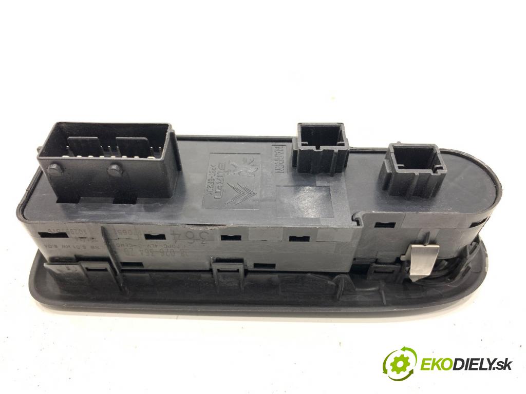 PEUGEOT 508 SW I Kombi 2017 133 kW 2.0 HDi 180 RXH 1997 Prepínač okien 98026364ZD (Prepínacie páčky pod volantom)