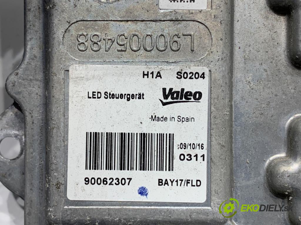 PEUGEOT 508 SW I Kombi 2017 133 kW 2.0 HDi 180 RXH 1997 Menič XENON 90062307 (Riadiaca jednotka xenónu)